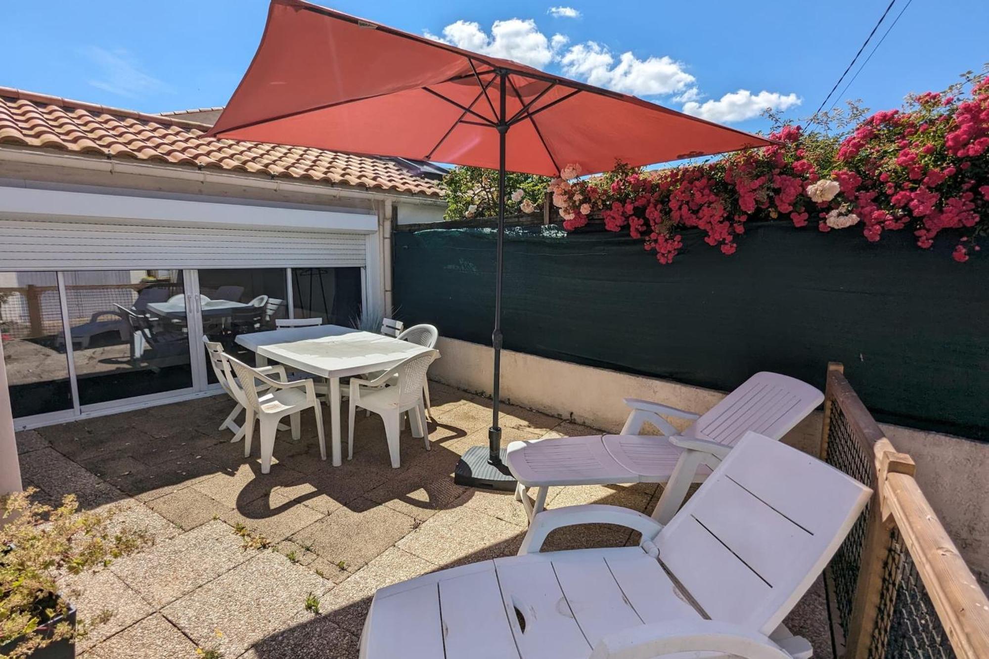 Spacious Nest With Terrace Near The Beach Saint-Hilaire-de-Talmont Zewnętrze zdjęcie